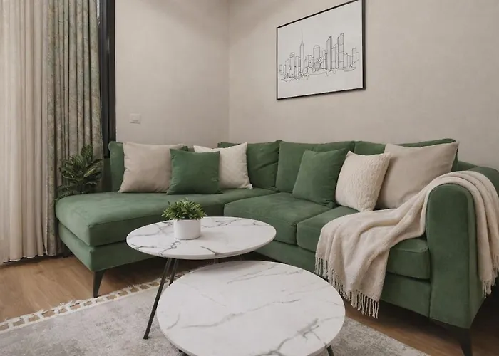 Apartman Red School New Bazaar Tirana