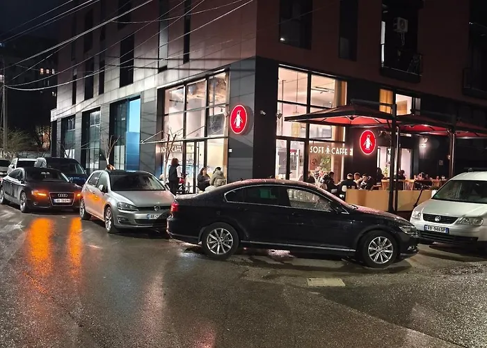 Red School New Bazaar 公寓