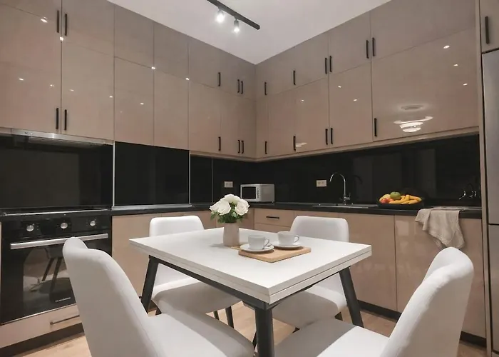 Red School New Bazaar